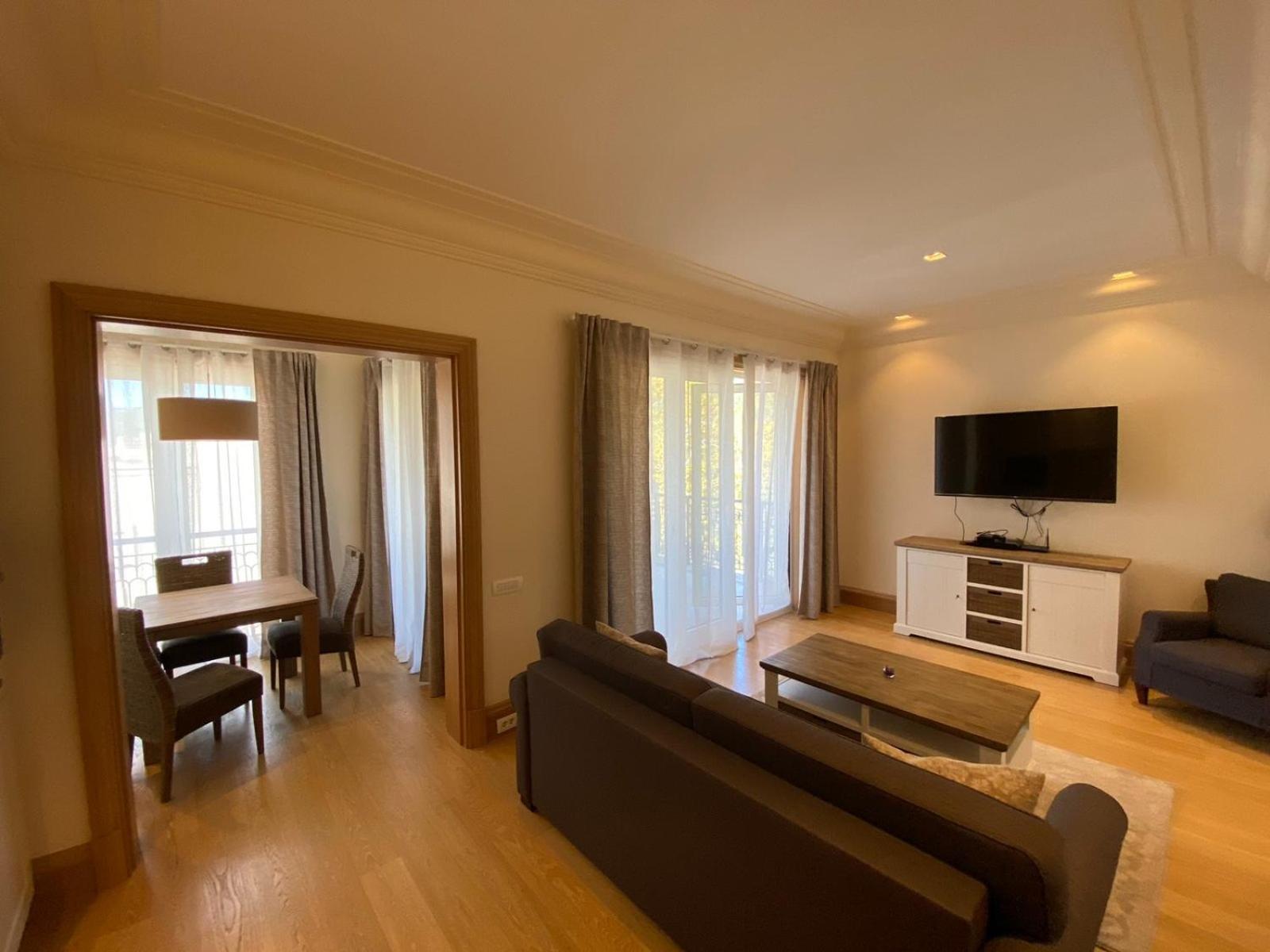 Porto Montenegro Luxury דירה טיווט